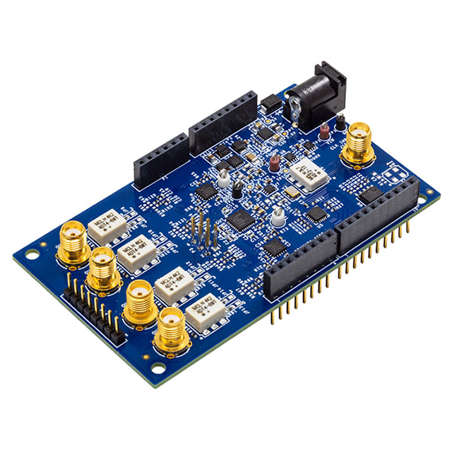 12B QUAD TXDAC WITH ON CHIP PATT